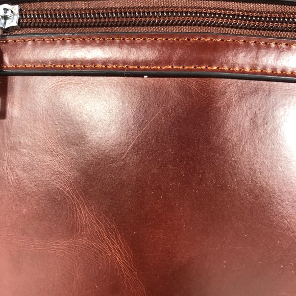 Stauer Florentine Leather Brooklyn Bag | Trendy & Chic | Excellent Condition - Picture 7 of 10